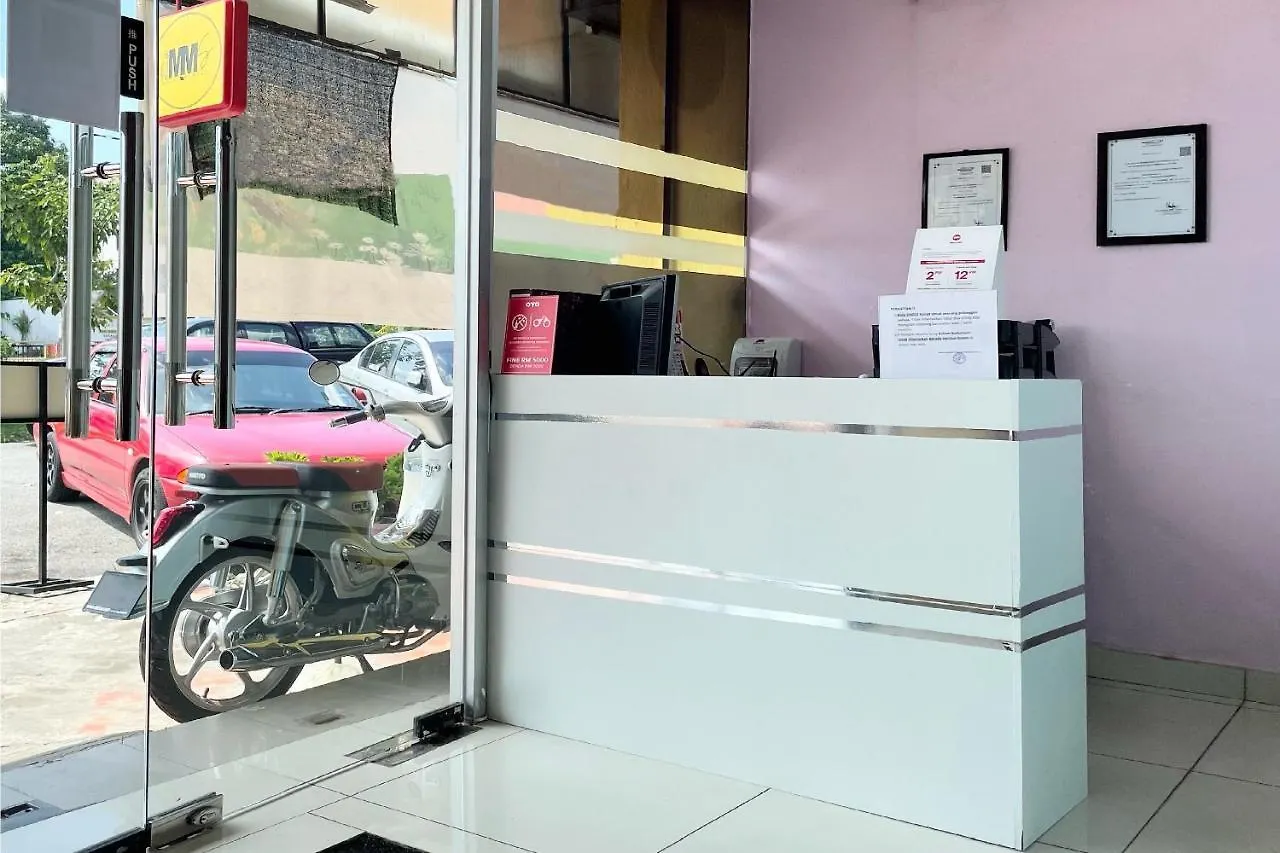 Oyo 90334 Mawlaya Hotel Bayan Lepas