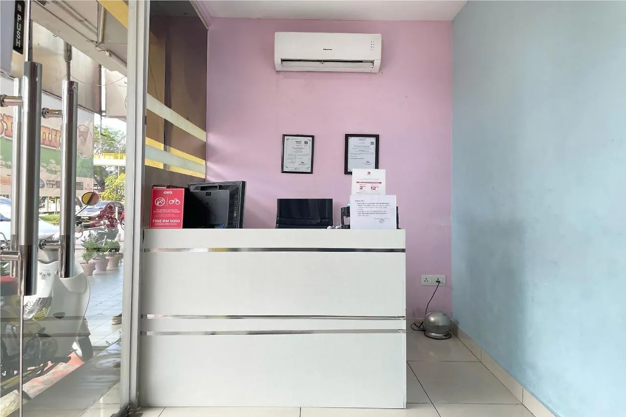 Oyo 90334 Mawlaya Hotel Bayan Lepas